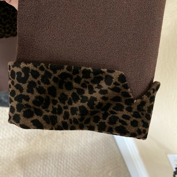 Kasper ASL brown suit with leopard print accents - Picture 2 of 6